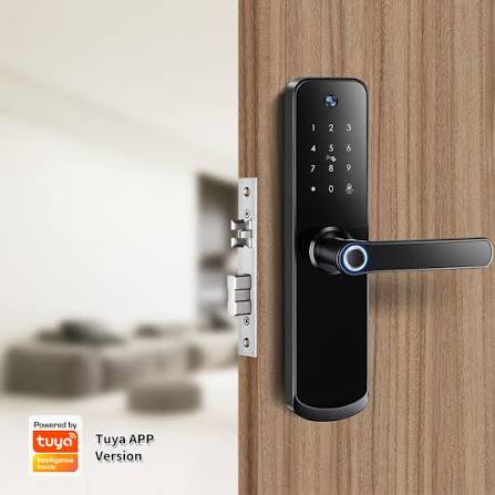 SMART DOOR LOCK TUYA